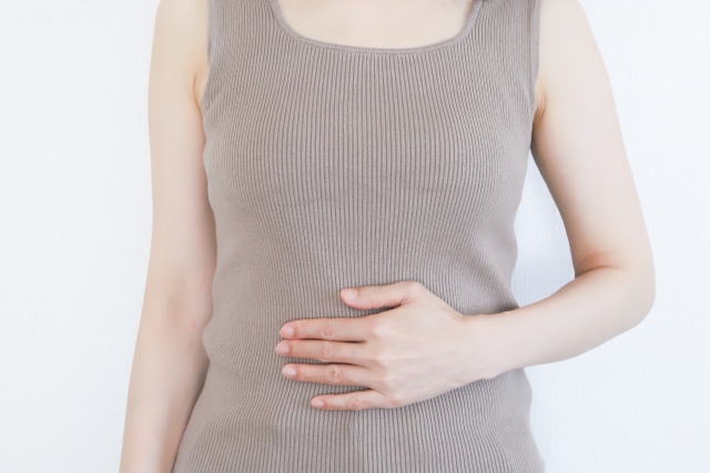 春は低気圧や寒暖差が激しいため、自律神経が乱れて肌や身体に不調を感じている女性